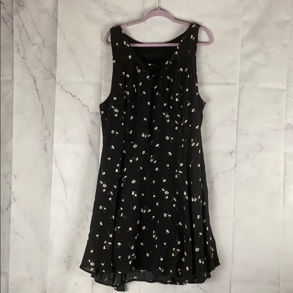 Torrid Daisy Print Lace Up Gauze Trapeze Dress 2X
